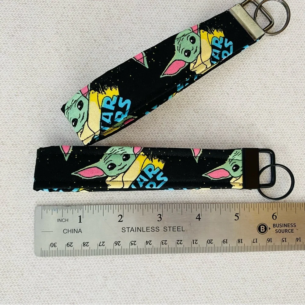 Star Wars Black and Green Key Holder Baby Yoda‎ One piece